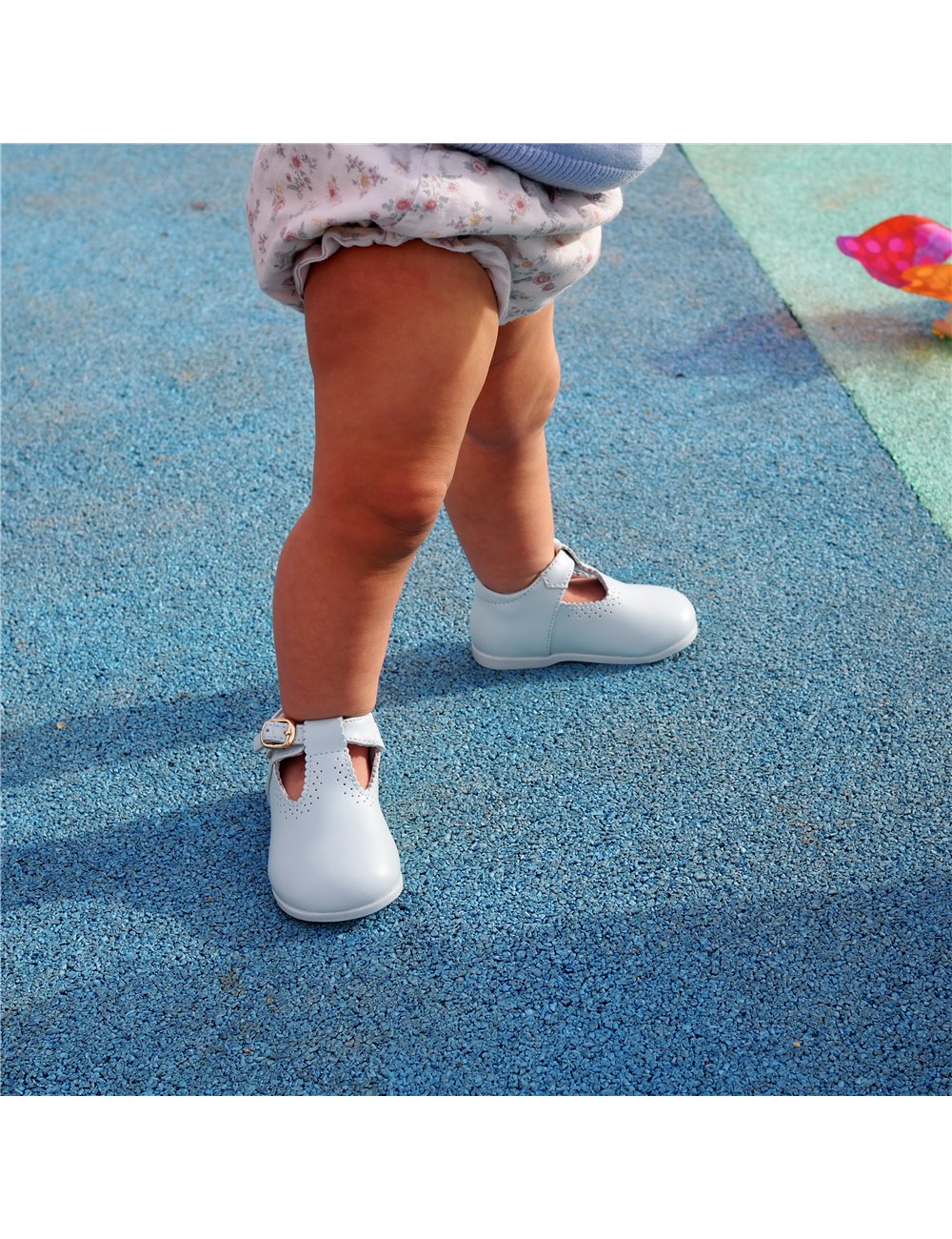 Zapatos de flamenco para niñas con glitter de Bubble Kids 1169.