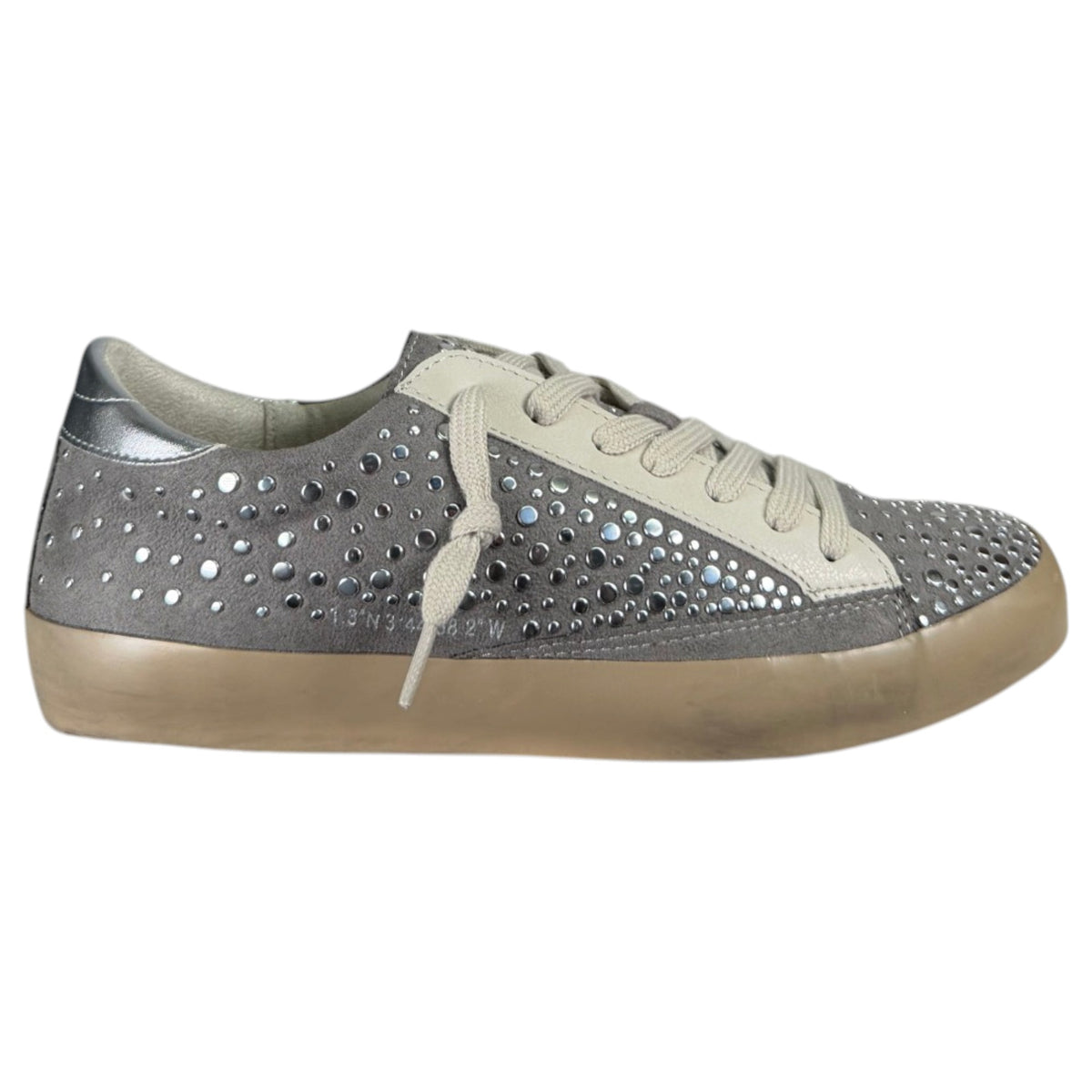 Zapatillas Corina Coordenadas Tachas M6504 Gris