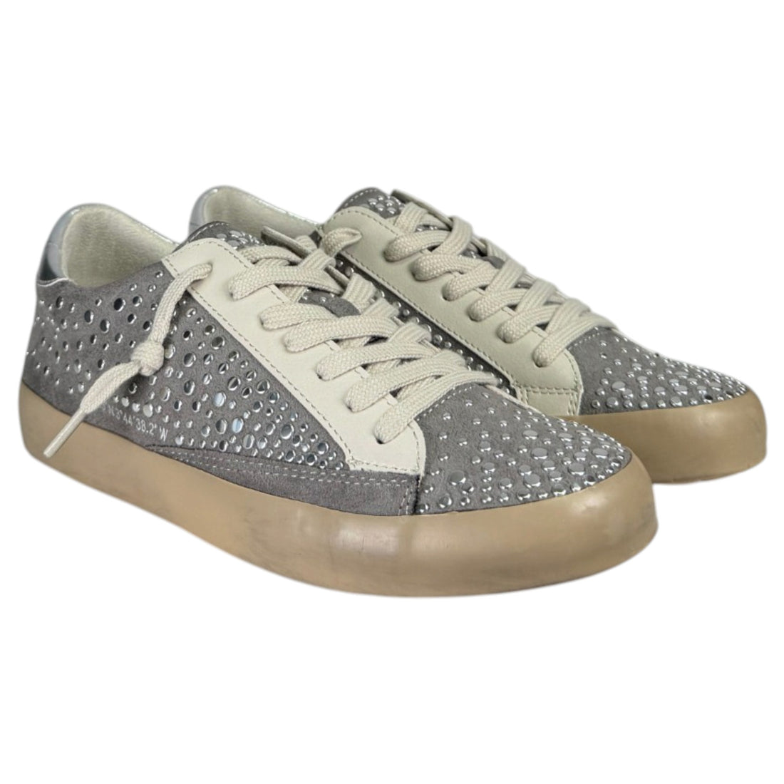Zapatillas Corina Coordenadas Tachas M6504 Gris
