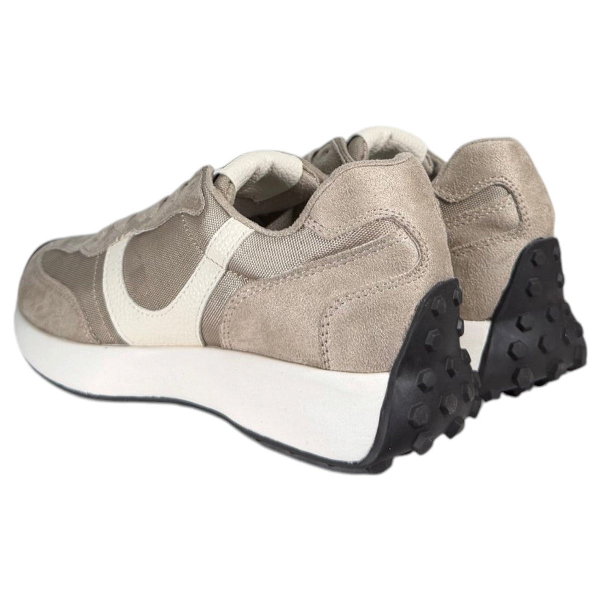 Zapatillas Corina M6530 Crudo
