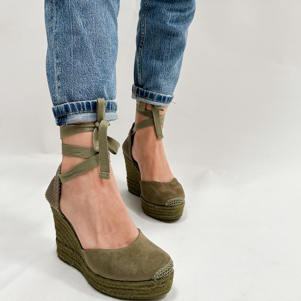 Alpargatas Corina Cuña M5388 Kaki - imagen 2