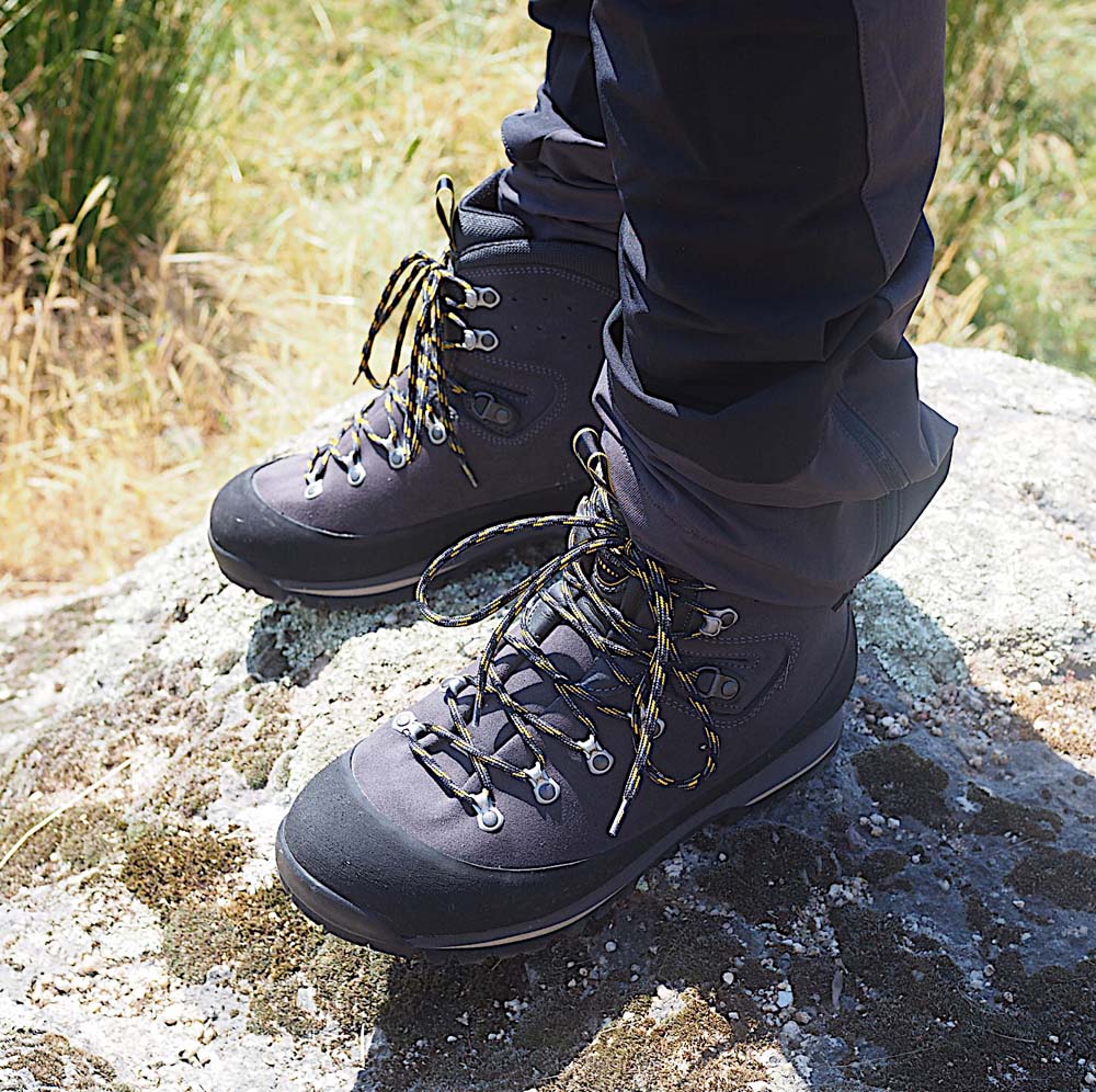 Botas de montaña y trekking Hombre Bestard Kathmandu Gore-Tex Gris - imagen 4