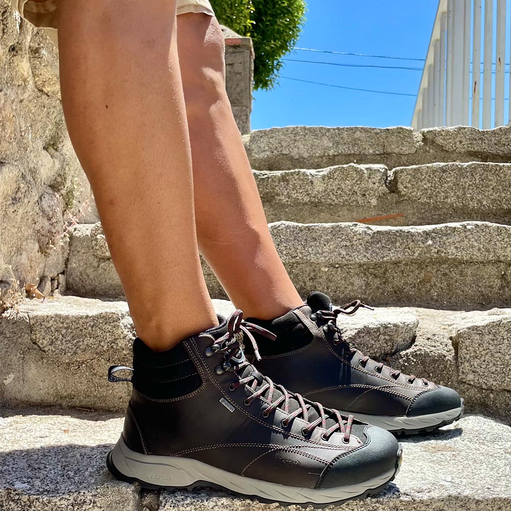 Botas de montaña y trekking Hombre Bestard Milano Mid Gore-Tex 2132 Marrón - imagen 2