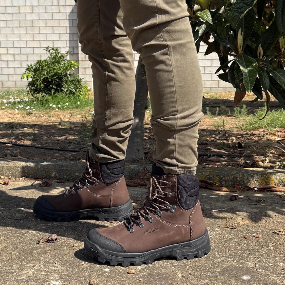 Botas de montaña y trekking Unisex Chiruca Bora 42 Gore-Tex Marrón - imagen 2