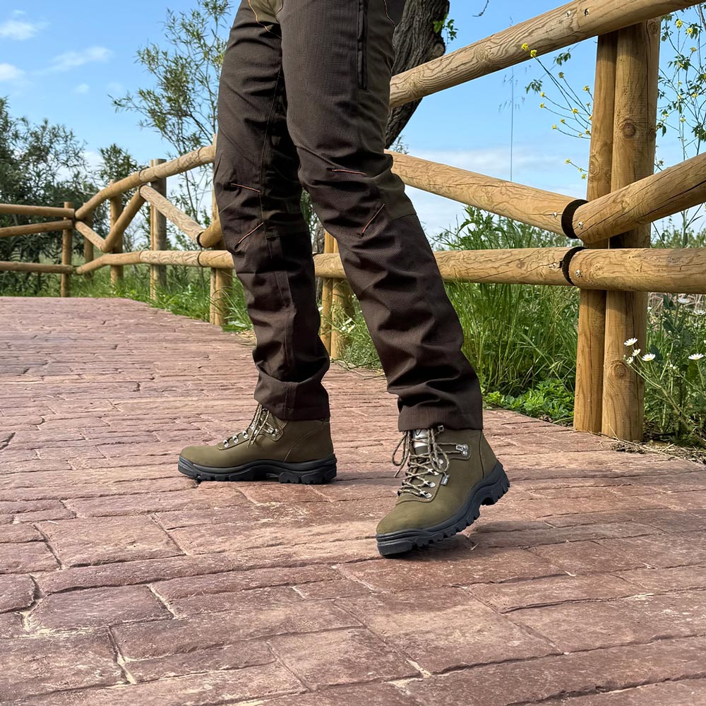 Botas de montaña y trekking Unisex La Valenciana Impermeables Jerte Verde - imagen 2