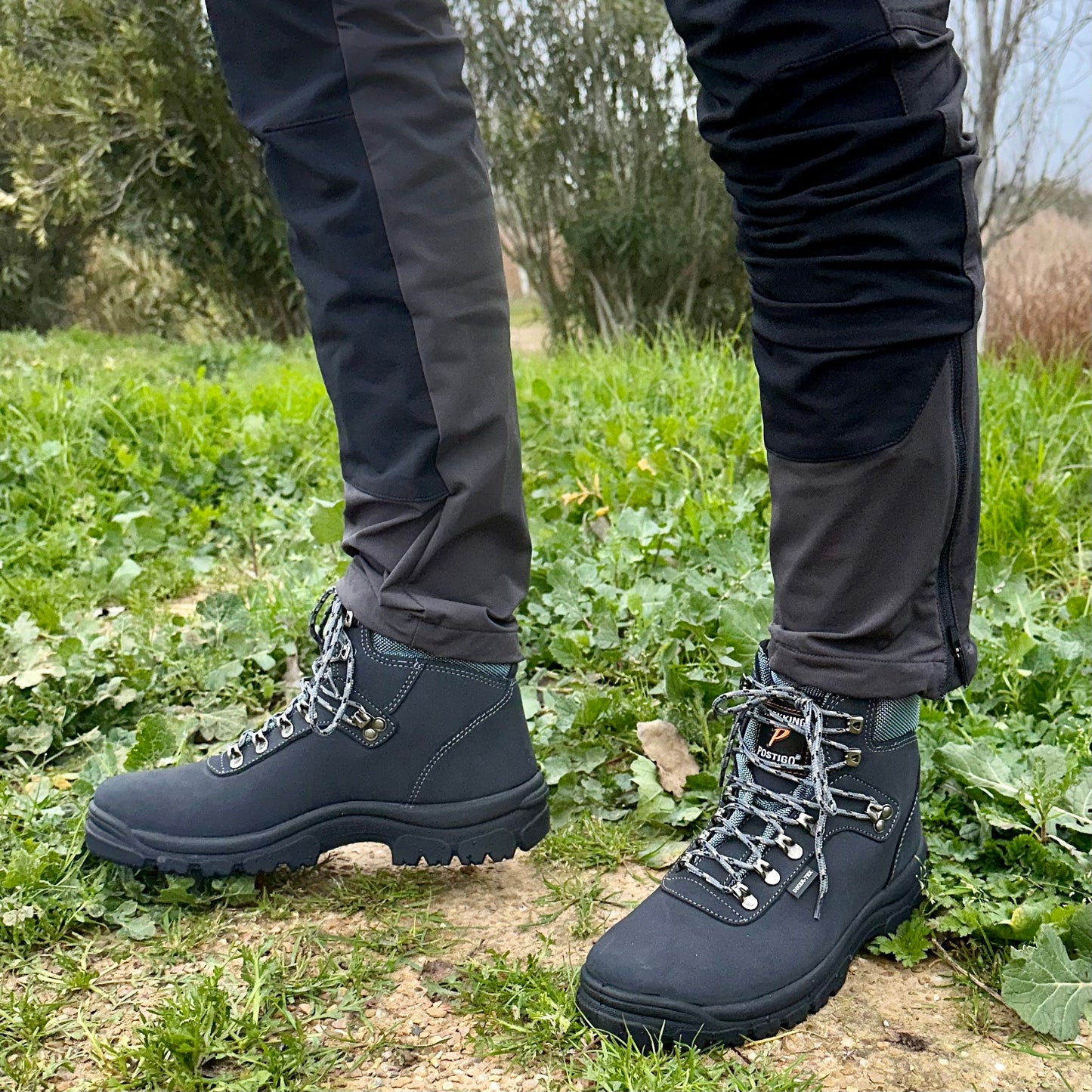 Botas de montaña y trekking Unisex Postigo Impermeables Nobuck Gris - imagen 2