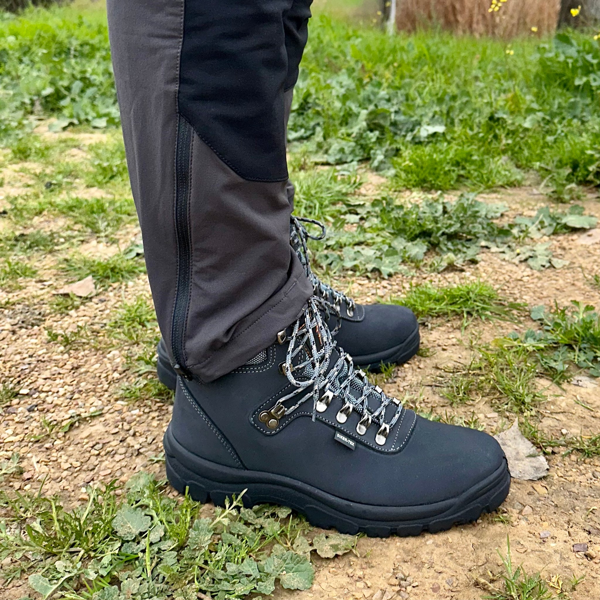 Botas de montaña y trekking Unisex Postigo Impermeables Nobuck Gris - imagen 7