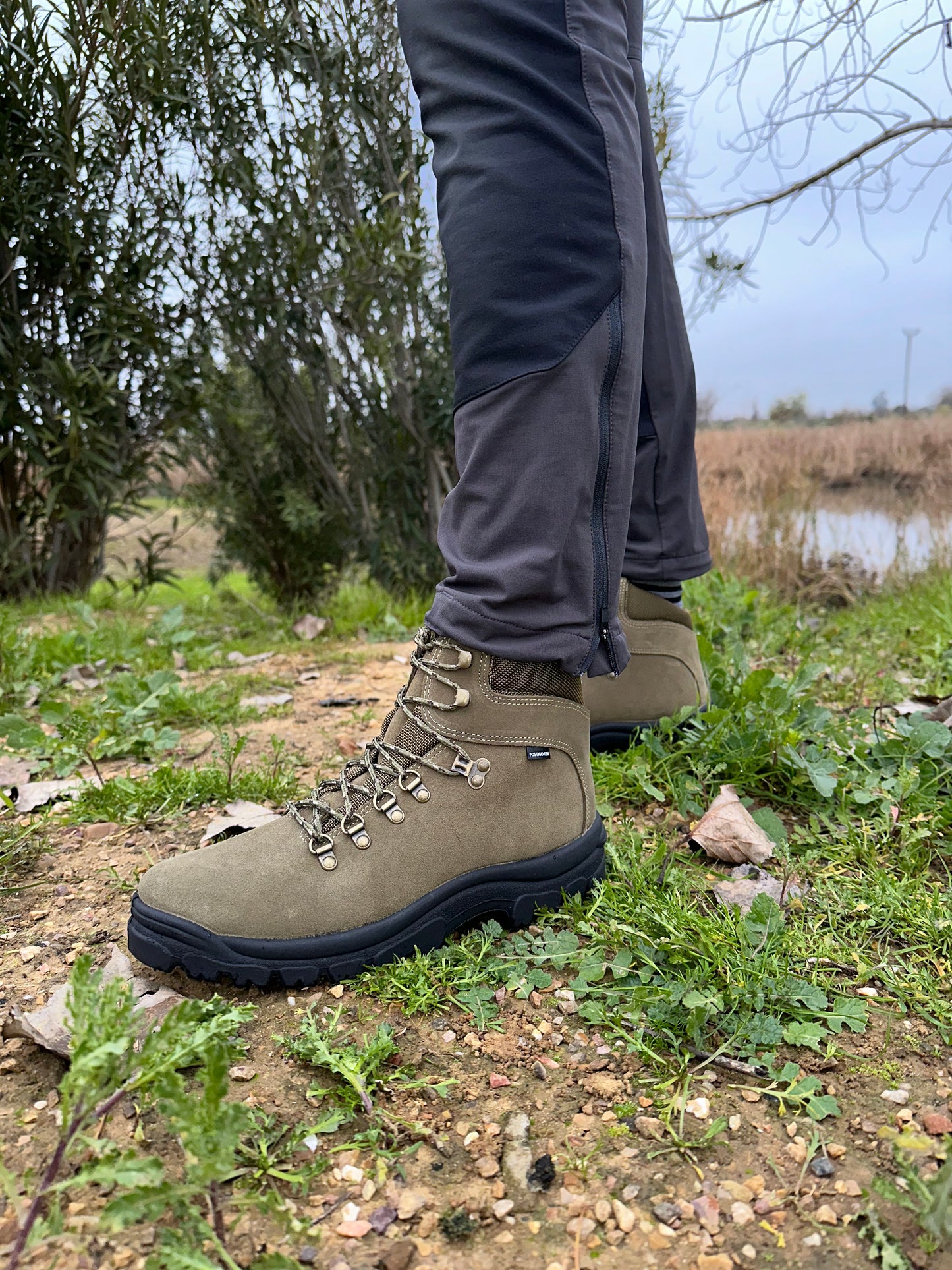 Botas de montaña y trekking Unisex Postigo Impermeables Piel Verde - imagen 7