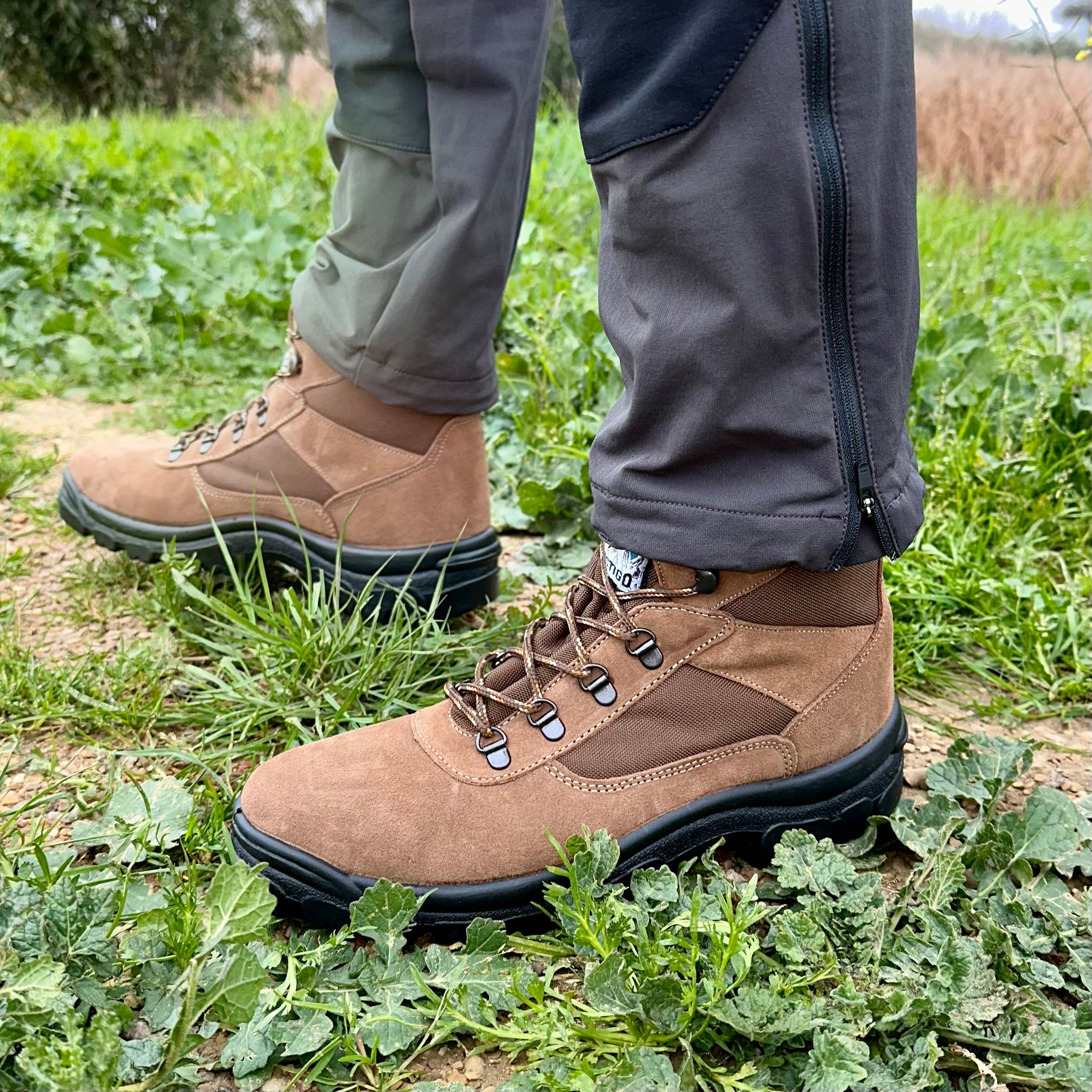 Botas de montaña y trekking Unisex Postigo Piel Cordura Marrón - imagen 2