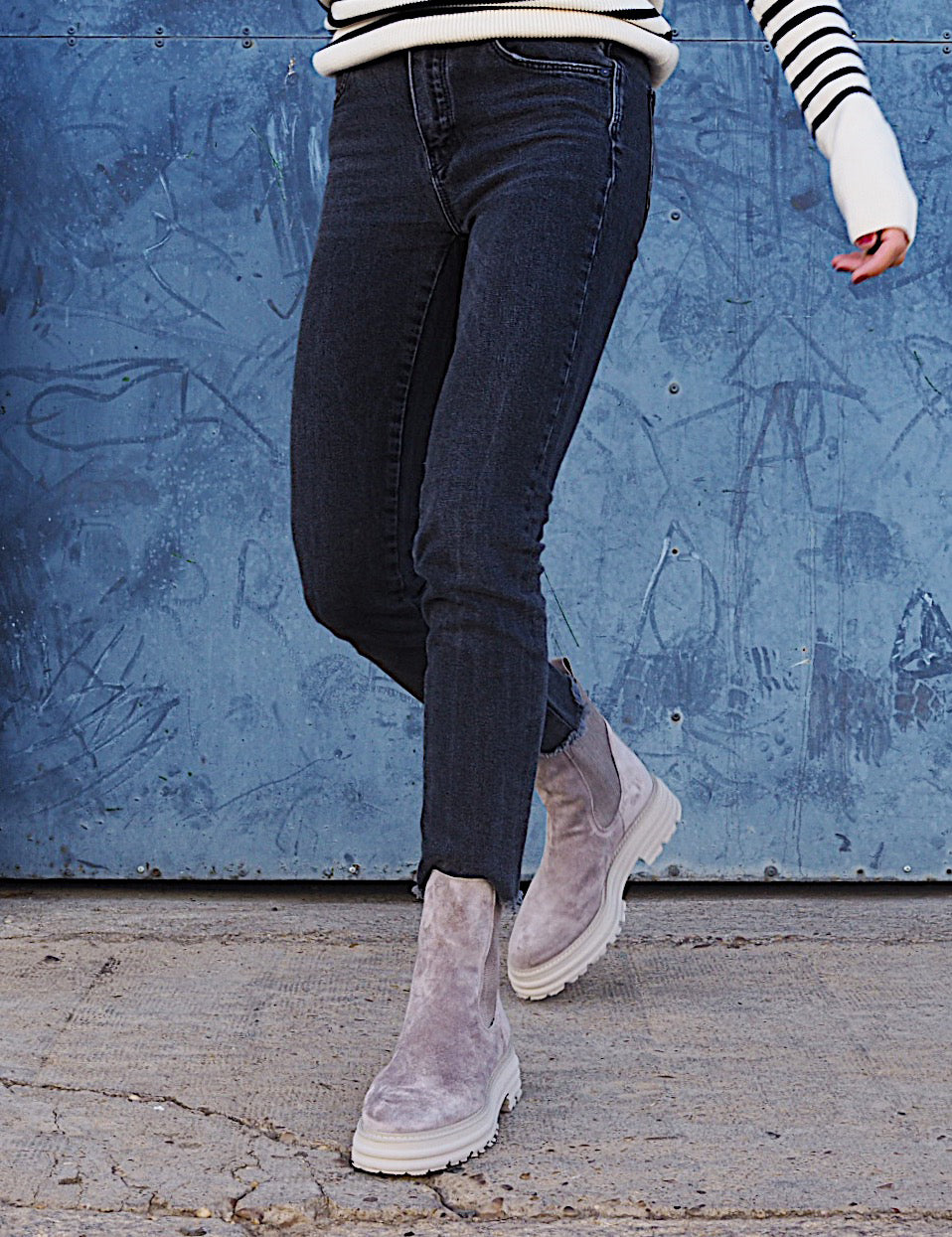 Botines Alpe Chelsea 25101109 Taupe - imagen 8