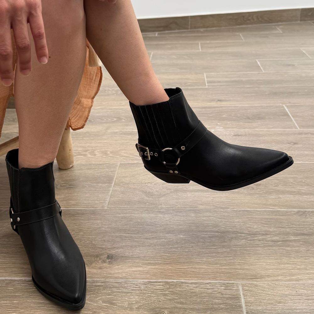 Botines Corina Cowboy Hebilla M4720 Negro - imagen 4