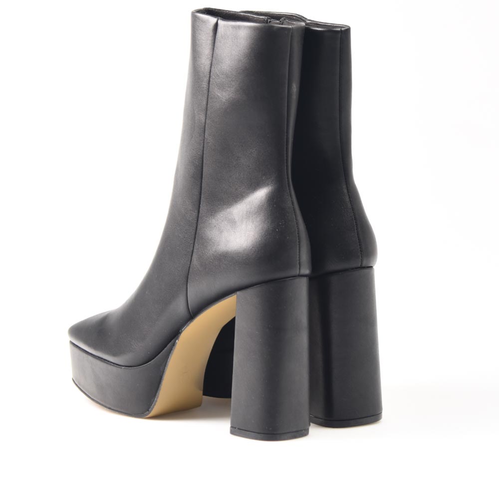 Botines Corina Tacón Alto Plataforma M3905 Negro - imagen 4