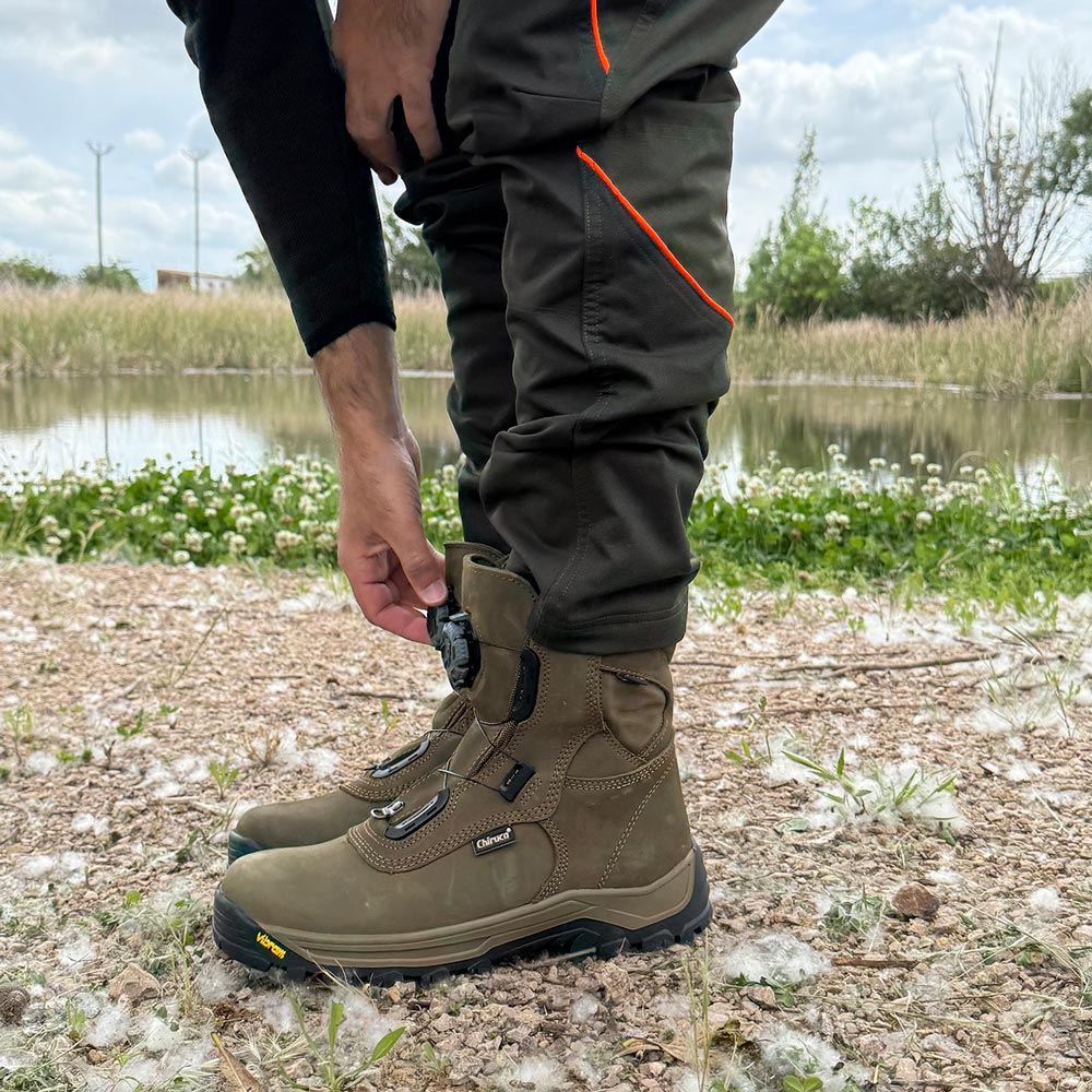 Botas de montaña y trekking Unisex Chiruca Bulldog Boa 01 Gore-Tex Verde - imagen 2