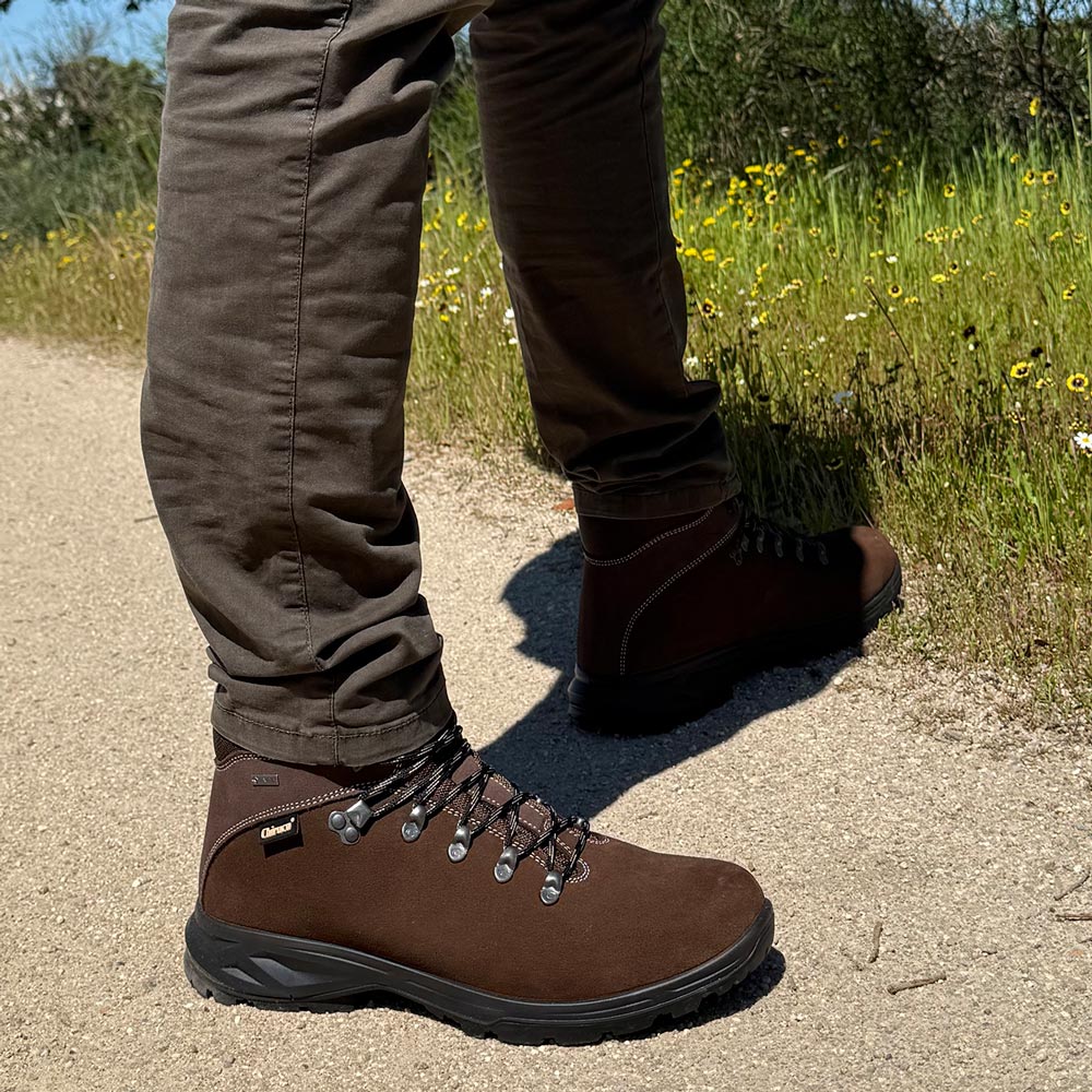 Botas de montaña y trekking Unisex Chiruca Xacobeo 27 Gore-Tex Marrón - imagen 2