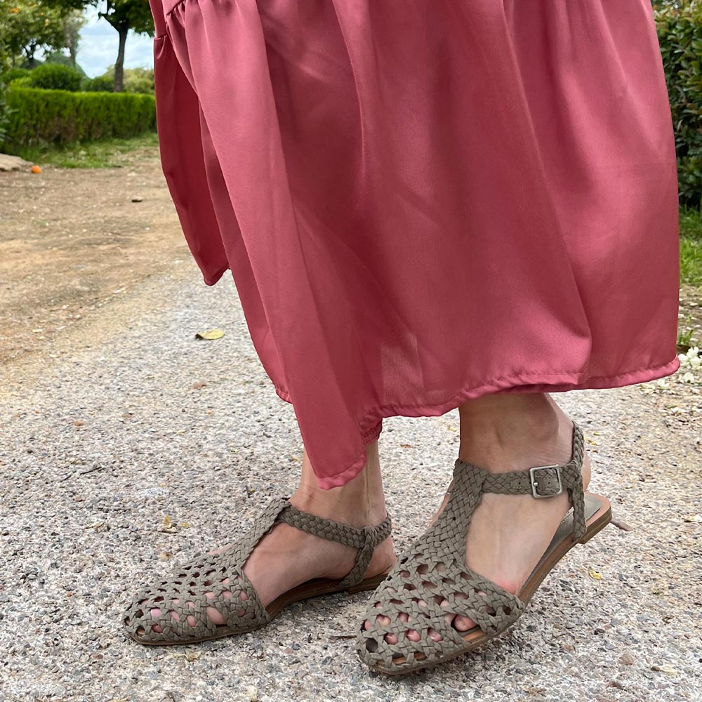 Sandalias Corina Cangrejeras M5435 Kaki - imagen 6