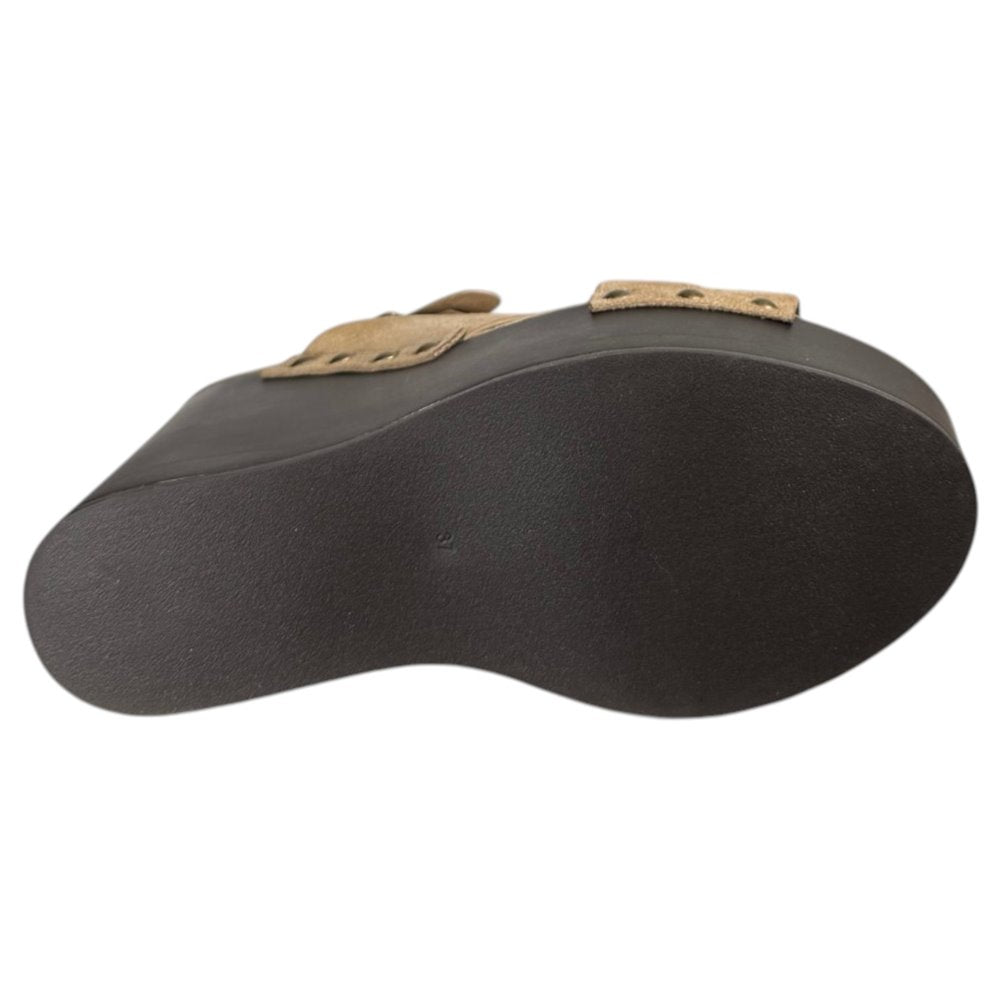 Sandalias Corina Cuña Tachas M6367 Arena - imagen 7