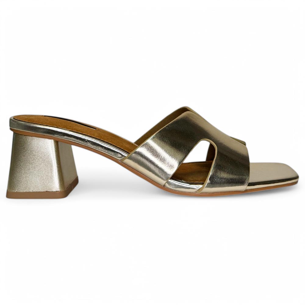Sandalias Corina Mule Tacón M5370 Oro - imagen 1