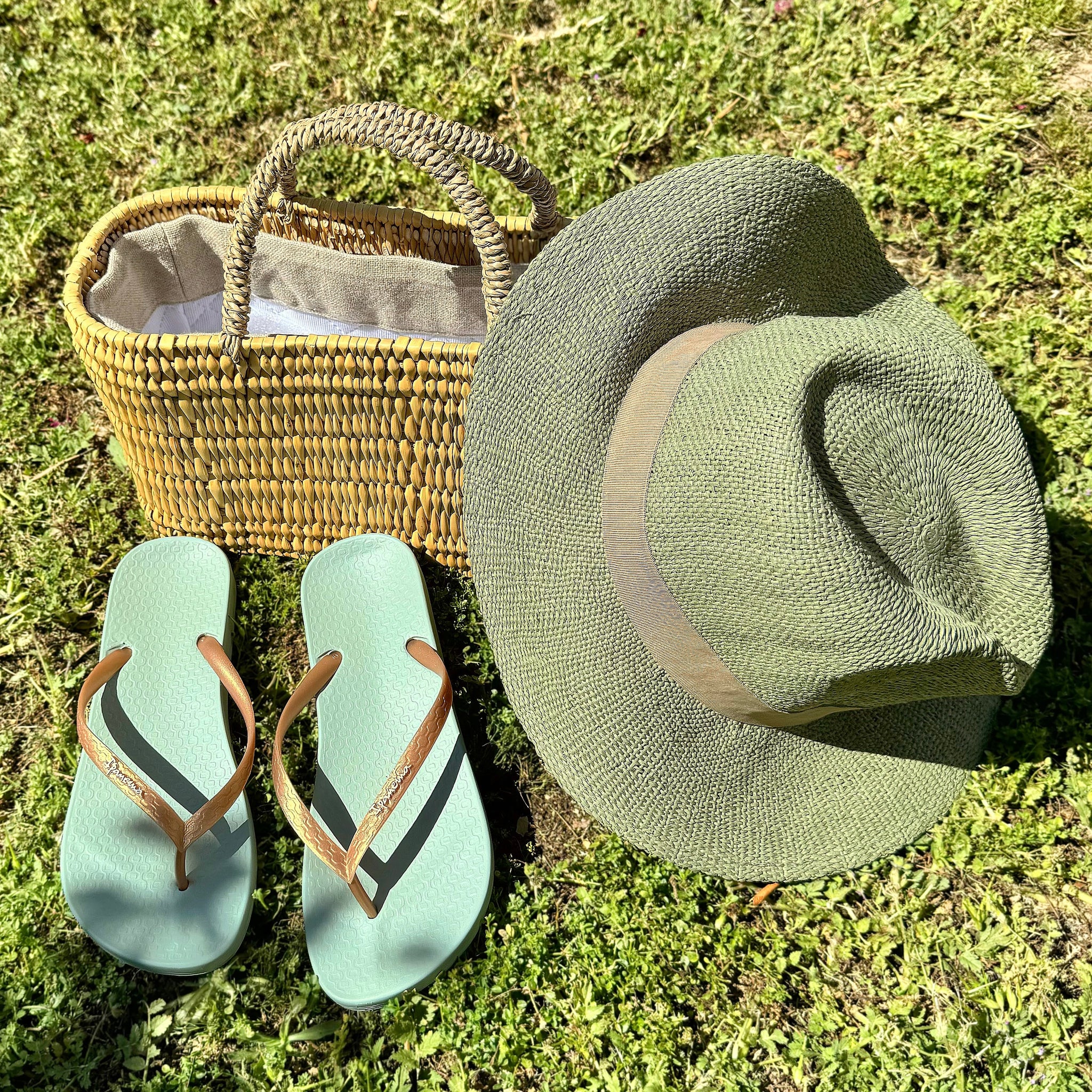 Sandalias Ipanema Anatómica Tan Fem 81030 Verde - imagen 1