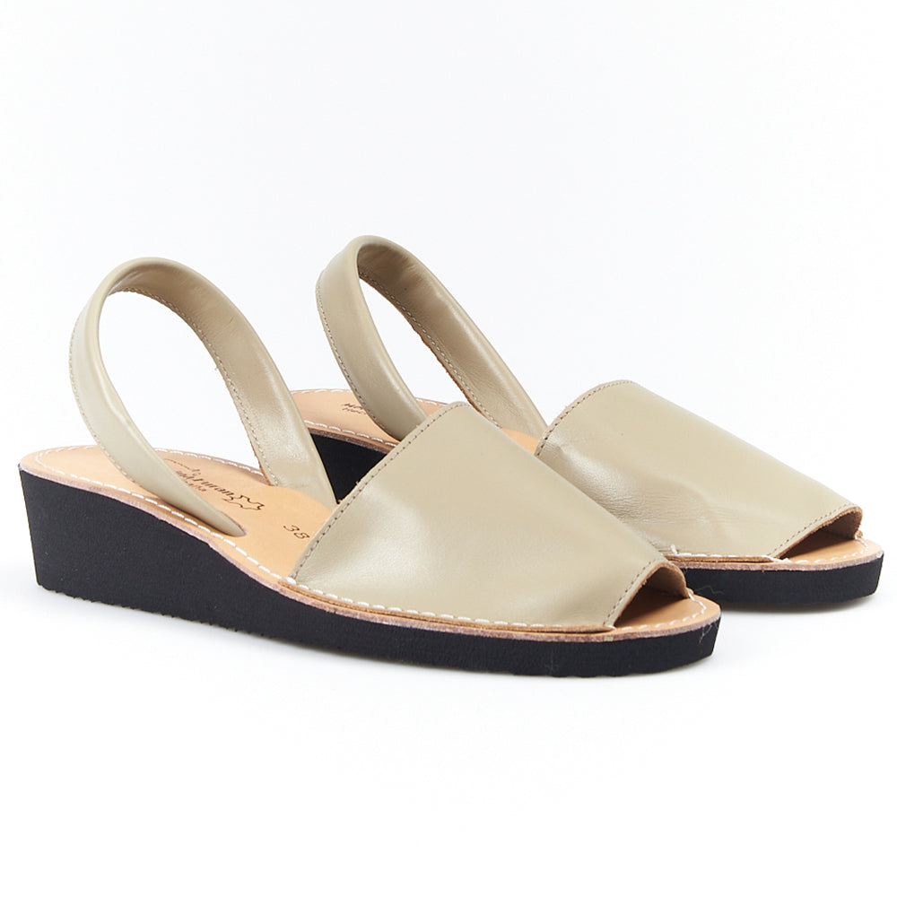Sandalias Menorquinas Cuña Beige - imagen 5
