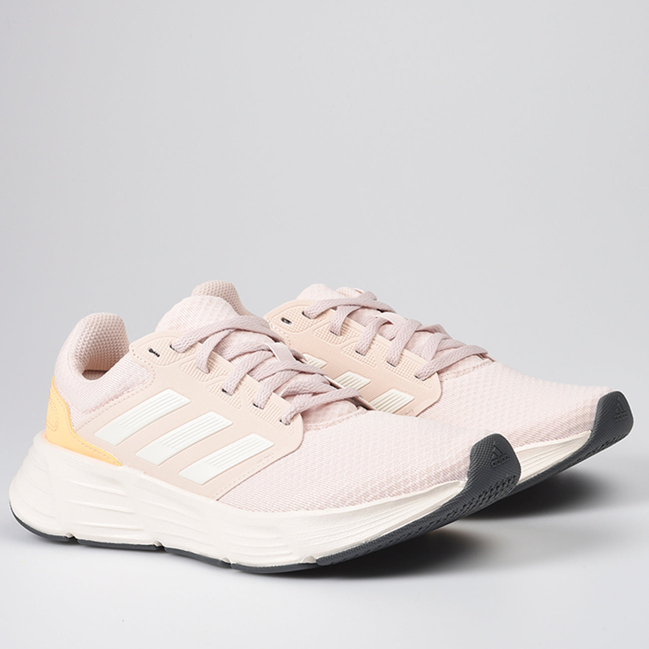Zapatillas adidas Galaxy 6W IE1990 Beige - imagen 2