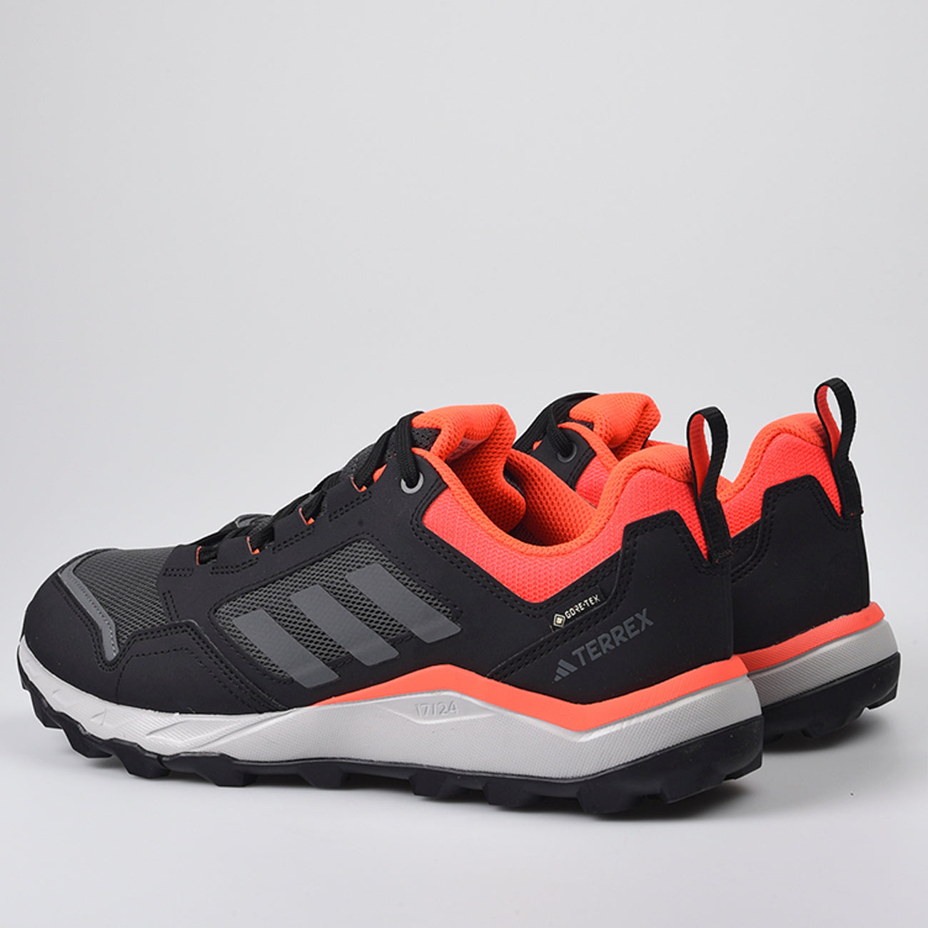 Zapatillas adidas Terrex Tracerocker 2 GTX IE9400 Negro - imagen 4