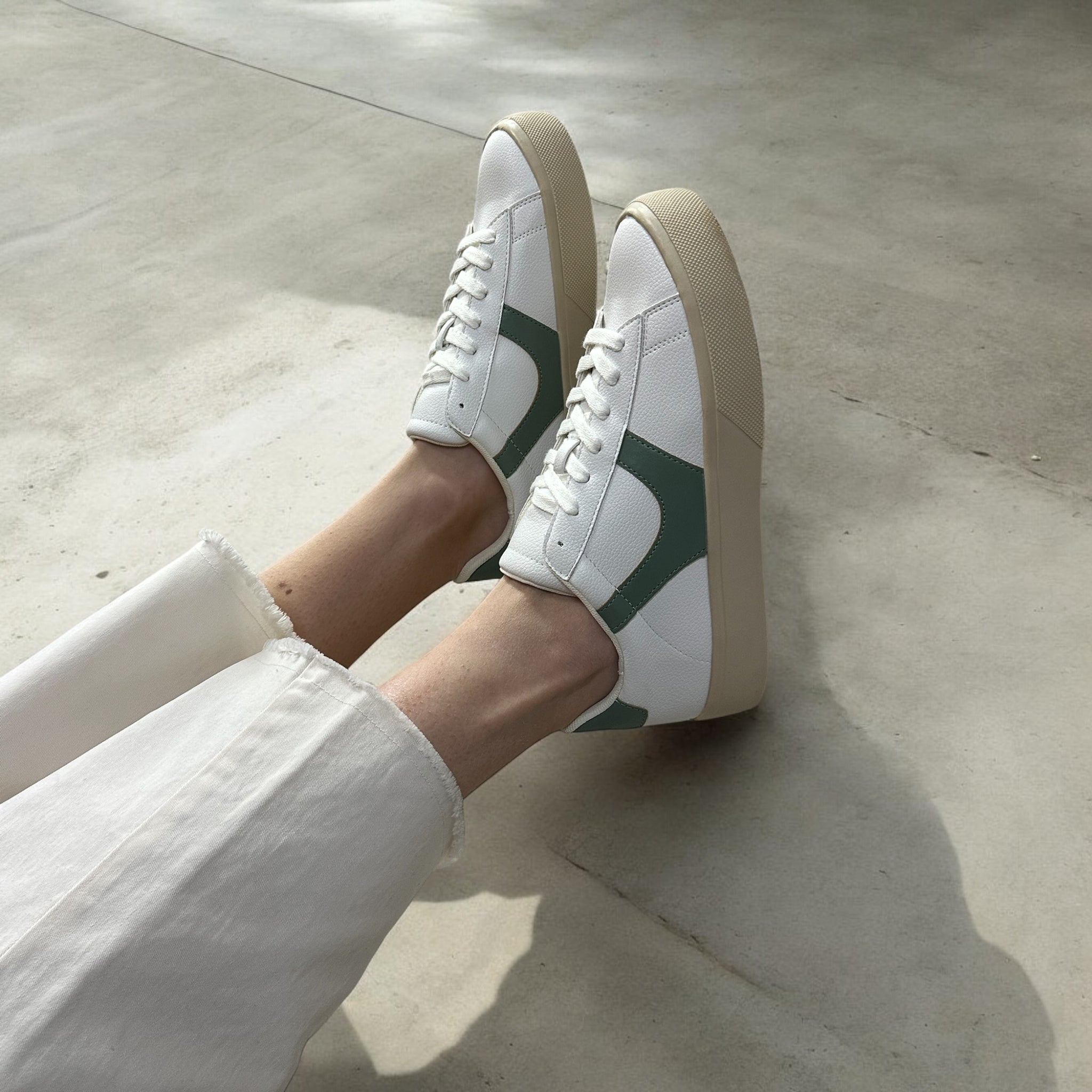 Zapatillas Corina M5060 Verde - imagen 4