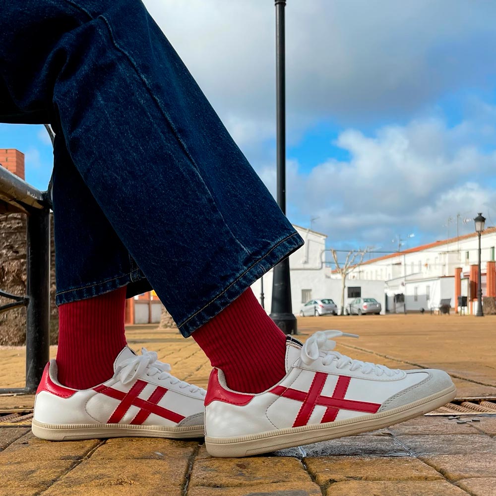 Zapatillas Corina M5075 Blanco Rojo - imagen 4
