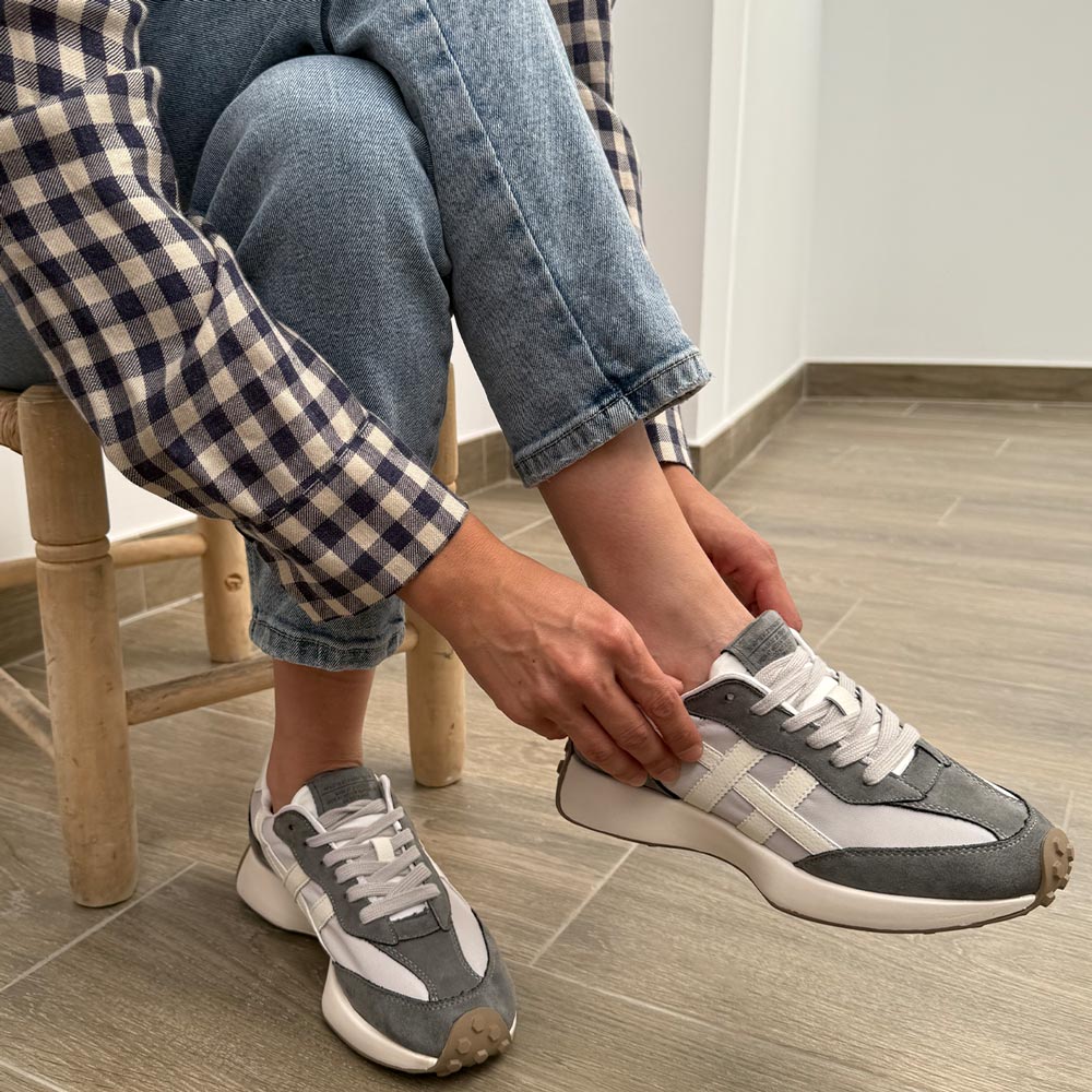 Zapatillas Corina M5555 Gris - imagen 4