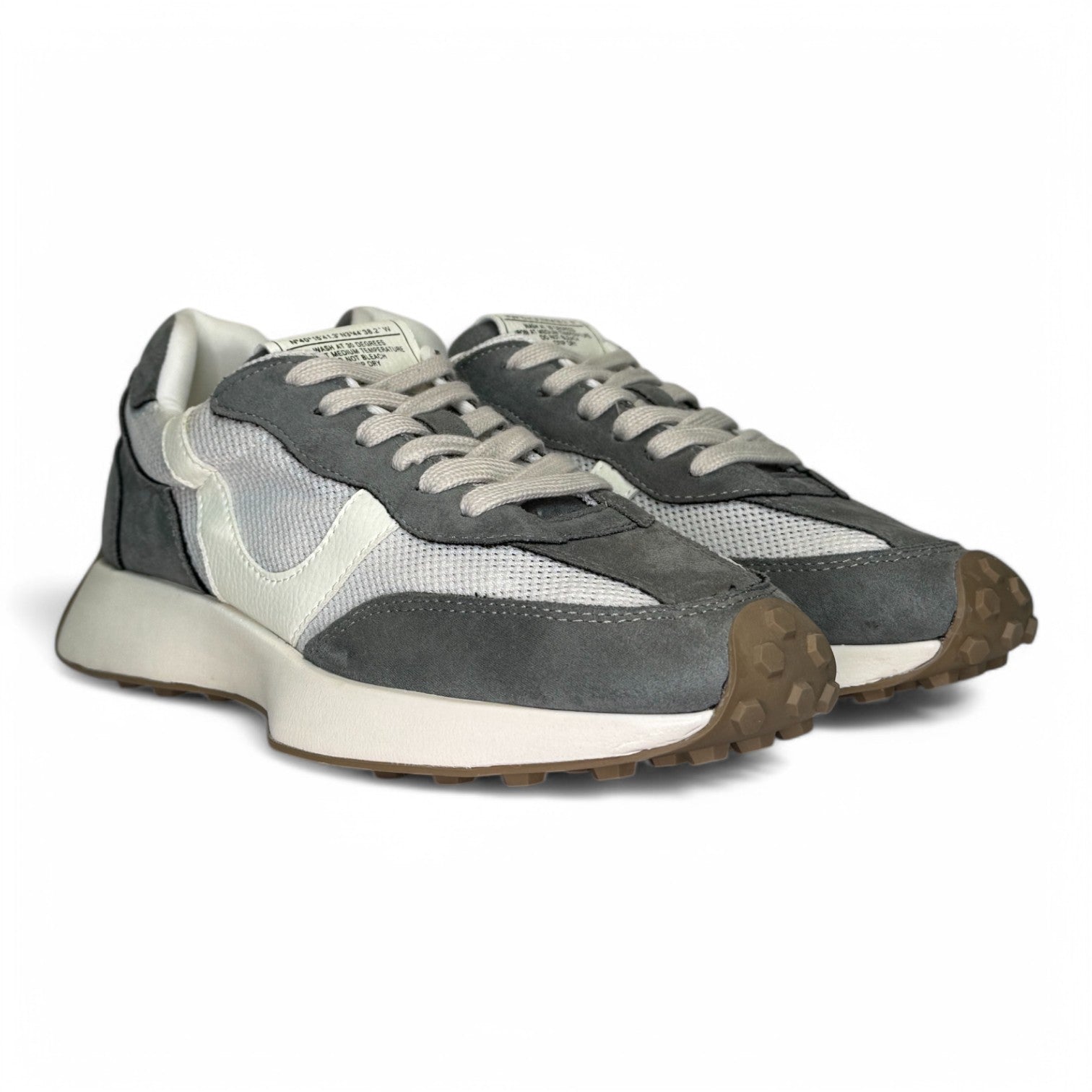 Zapatillas Corina Retro Rejilla M5105 Gris - imagen 2