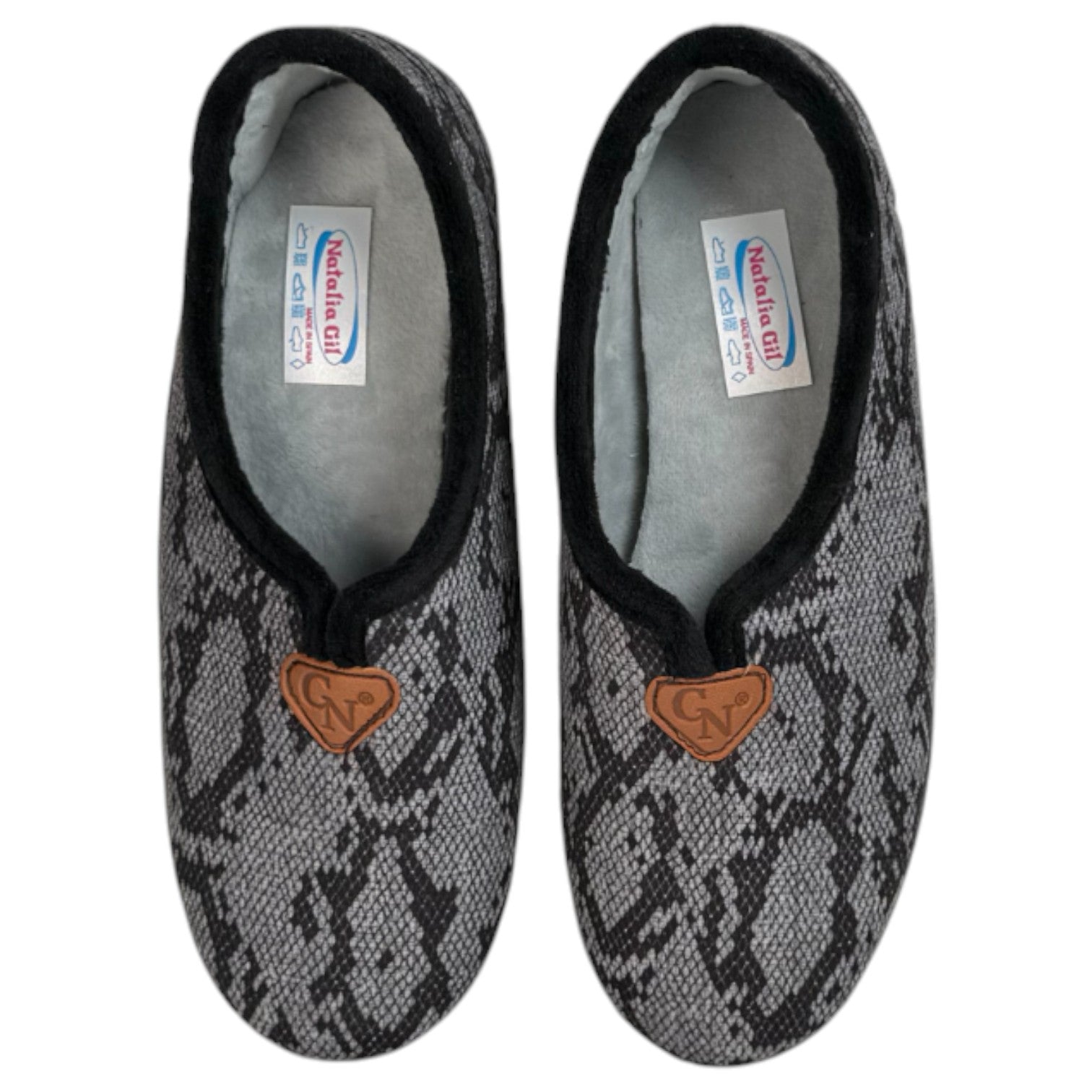 Zapatillas de Casa Natalia Gil Serpiente Cerradas 594 Gris - imagen 1
