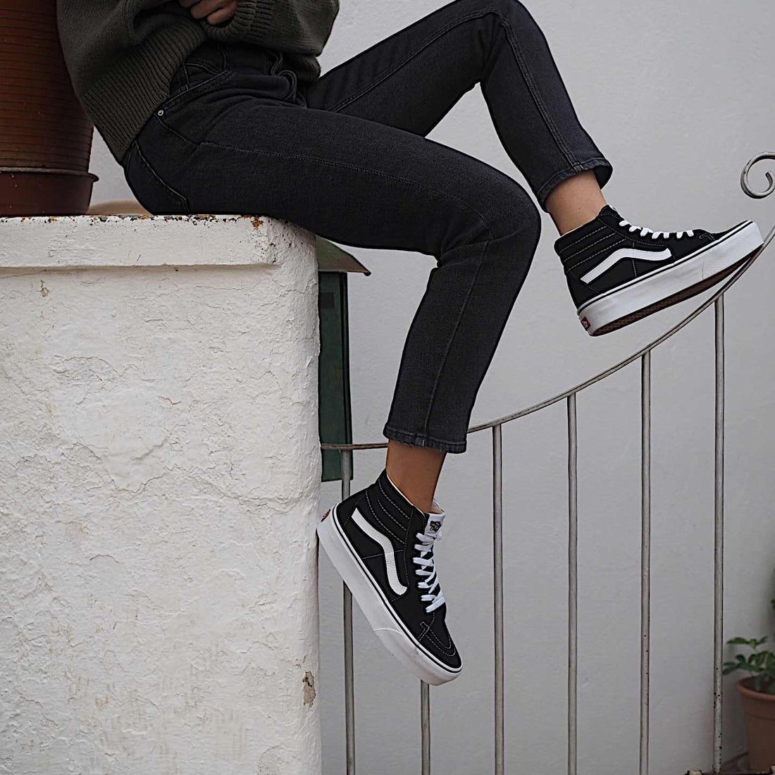 Zapatillas Vans SK8-HI Platform 2 VN0A3TKN6BT1 Black True White - imagen 6
