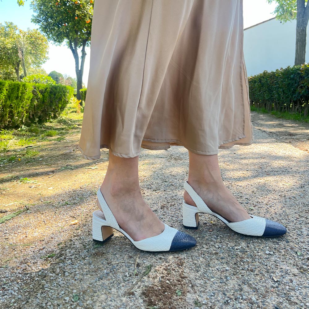 Zapatos Corina Rafia Puntera M5330 Blanco Marino - imagen 4