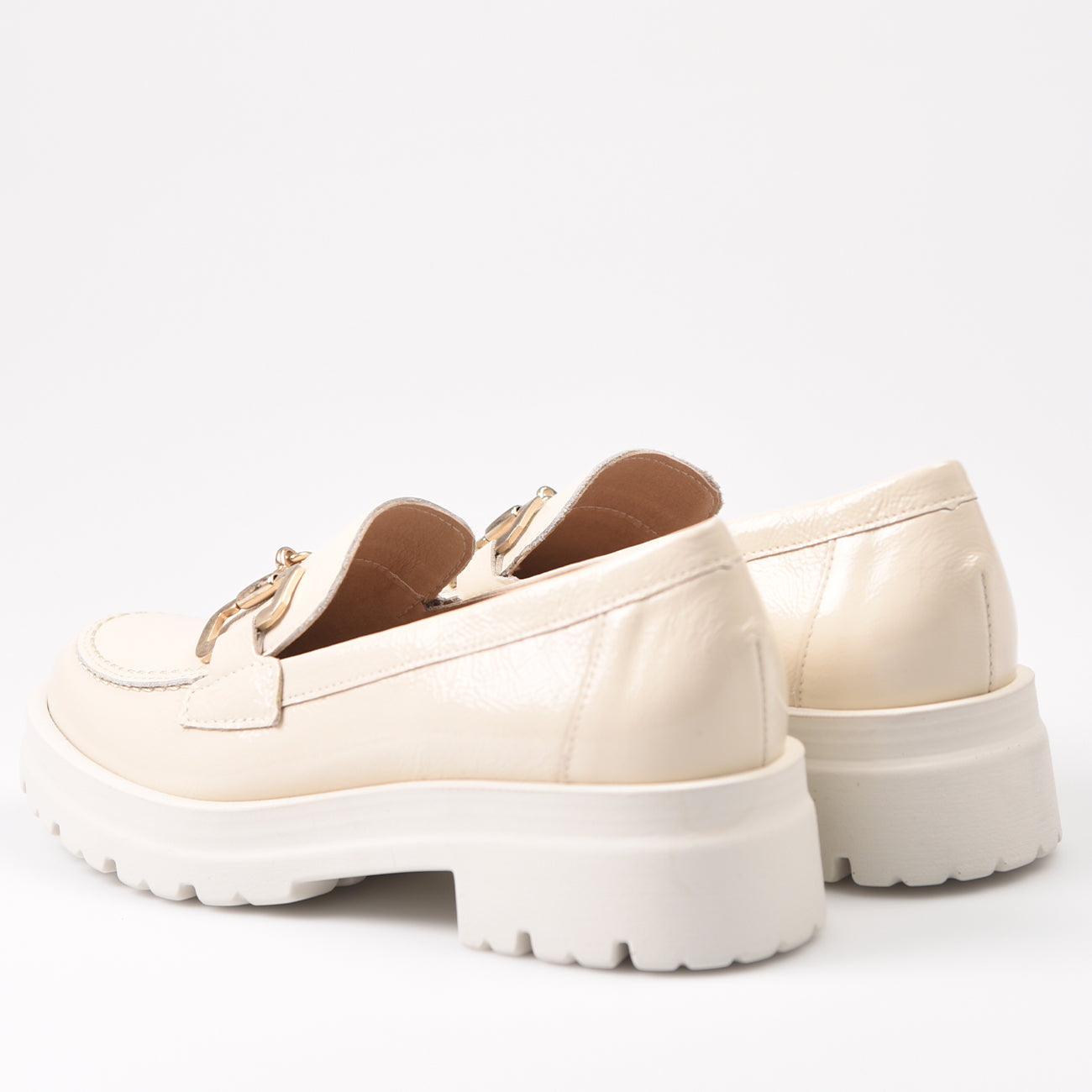 Zapatos Pitillos Estribo Charol 5651 Crema - imagen 7