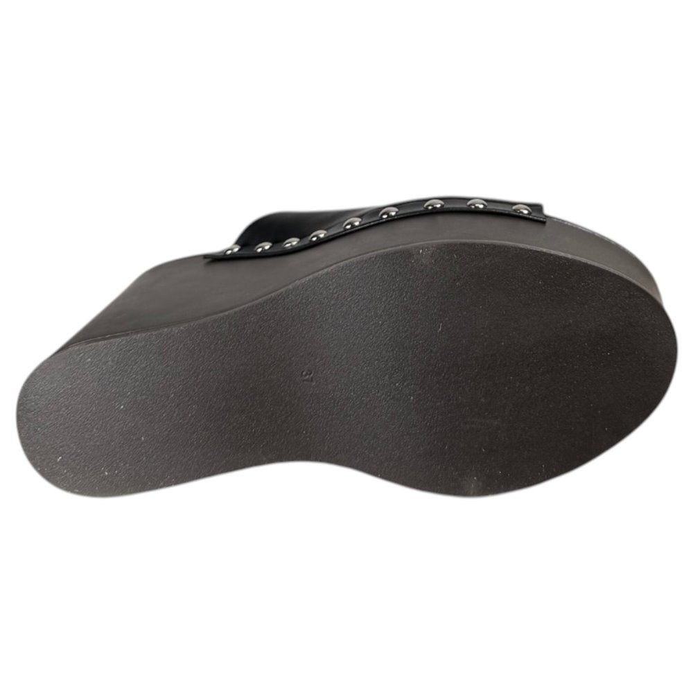 Zuecos Corina Cuña Tachas M6368 Negro - imagen 7
